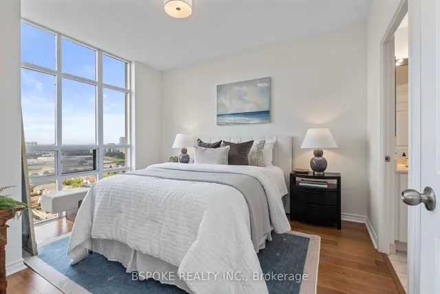 Additional image 18 of 18 Mondeo Dr Unit PH27