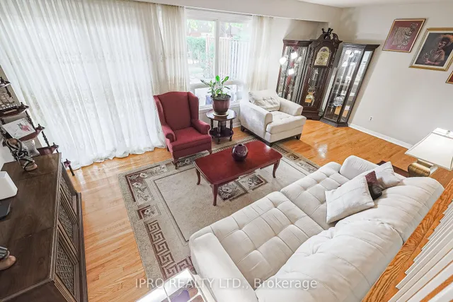 Additional image 19 of 1667 Albion Rd Unit 53