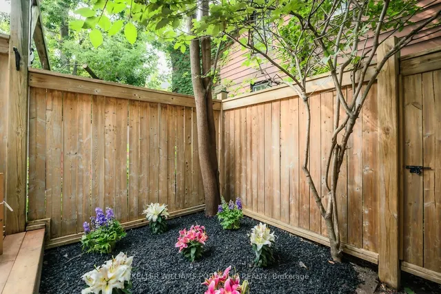 Additional image 33 of 6 Melbourne Ave