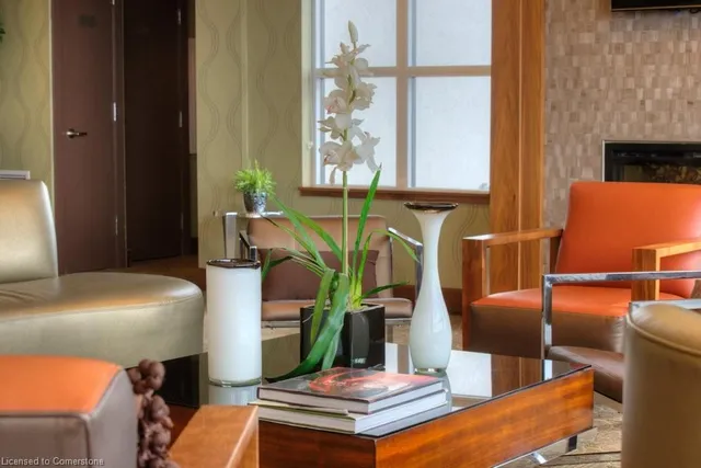 Additional image 20 of 112 Benton St Unit 207