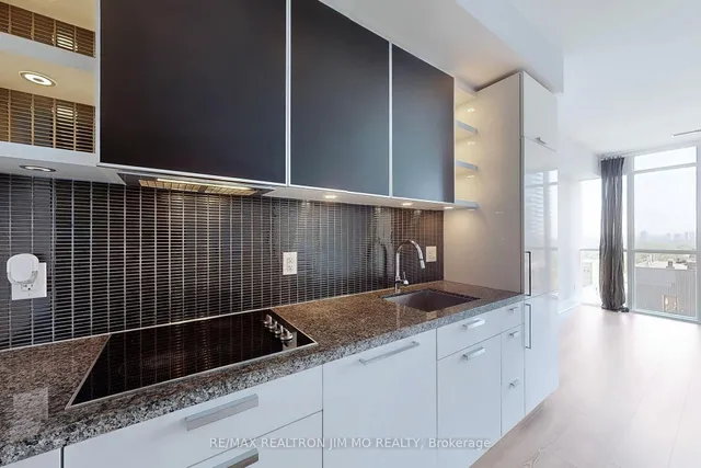 Additional image 13 of 32 Davenport Rd Unit 1706