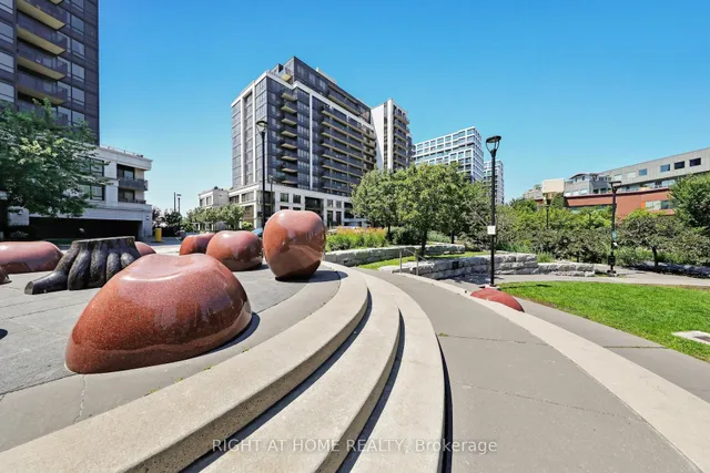 Additional image 38 of 55 De Boers Dr Unit LPH04