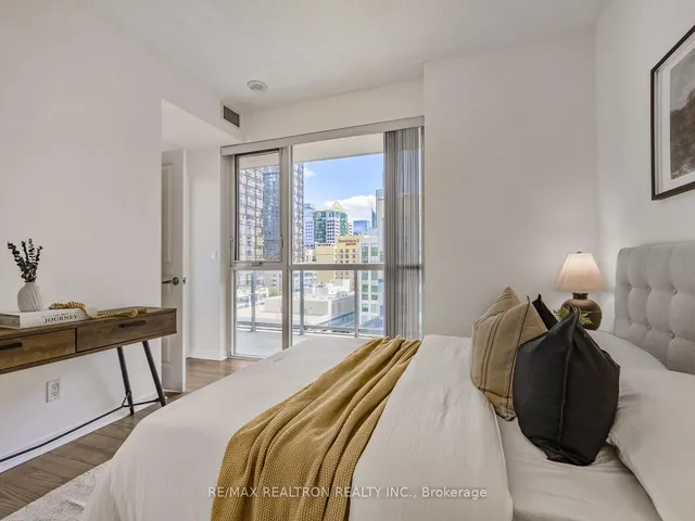 Additional image 22 of 352 Front St Unit 1816