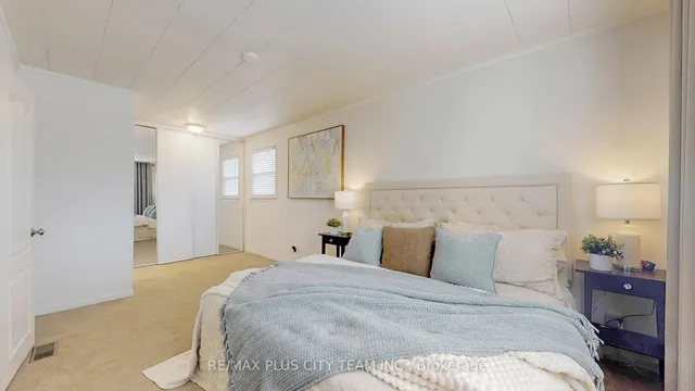 Additional image 17 of 34 Edge Park Ave