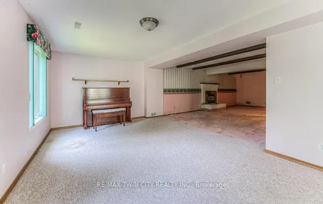 Additional image 28 of 38 Charnwood Crt