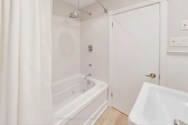 Additional image 25 of 177 Humewood Dr