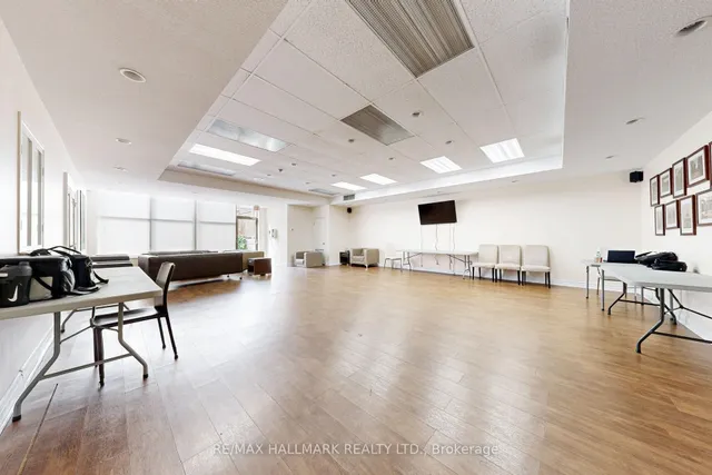 Additional image 33 of 65 Scadding Ave Unit 924