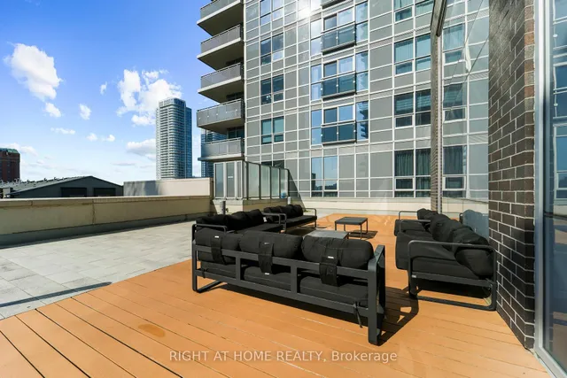 Additional image 23 of 255 Village Green Sq Unit 1501