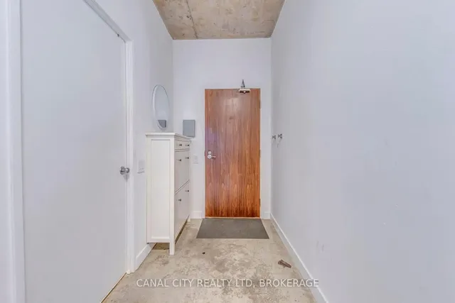 Additional image 4 of 36 CHARLOTTE St Unit 201