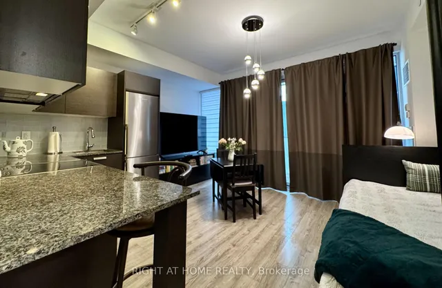 Additional image 11 of 42 Charles St Unit 2206