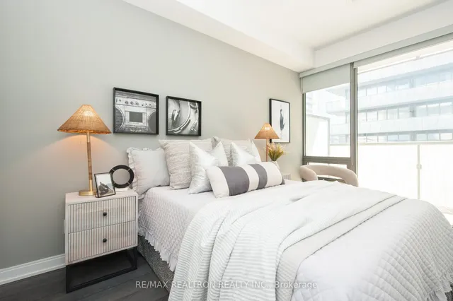 Additional image 23 of 50 Charles St Unit 606