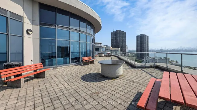 Additional image 43 of 2087 Lake Shore Blvd Unit PH7