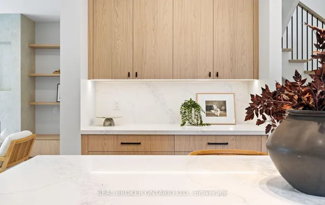 Additional image 33 of 94 Prince Edward Dr