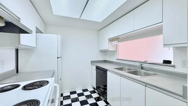 Additional image 4 of 1470 Midland Ave Unit 909