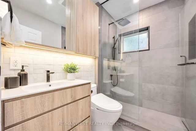 Additional image 17 of 80 Thirty Ninth St