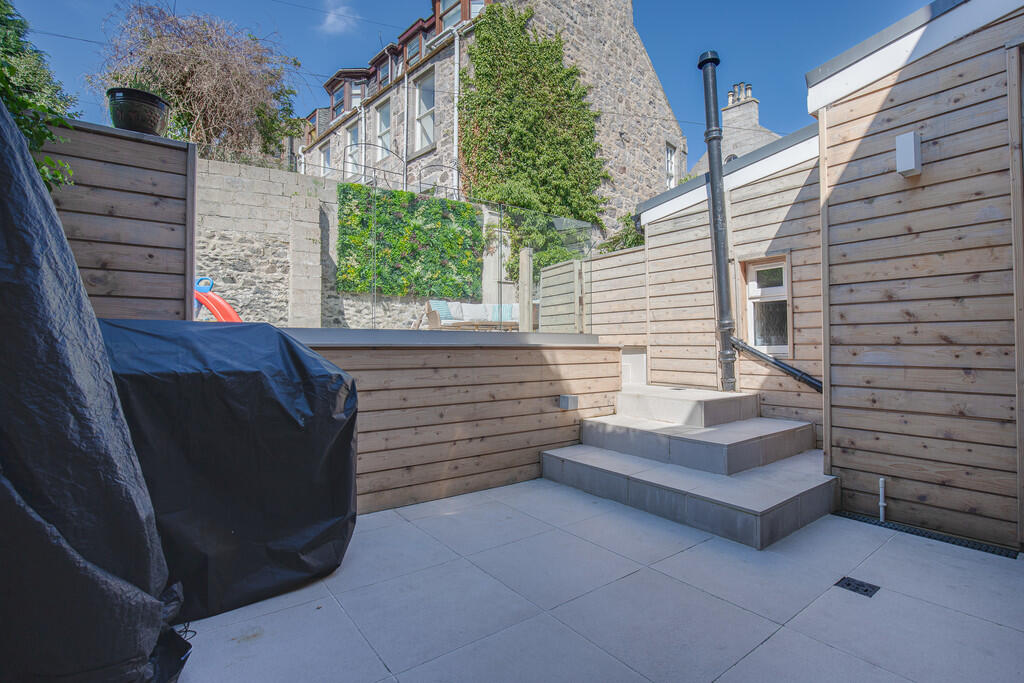 Additional image 22 of Springbank Terrace, Aberdeen