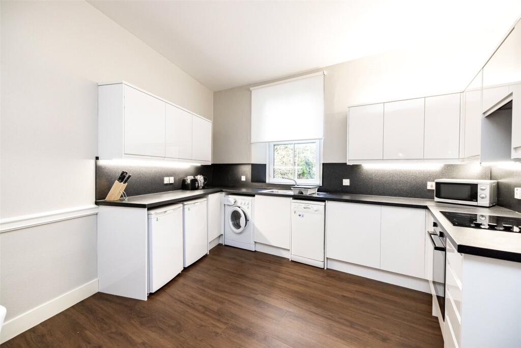 Additional image 2 of Esslemont Avenue, Aberdeen, Aberdeenshire, AB25