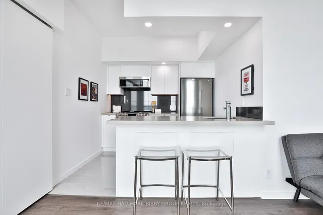 Additional image 7 of 230 Queens Quay Unit 1521