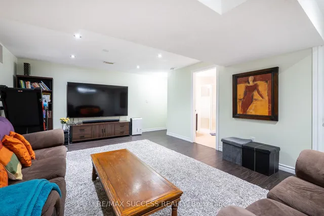 Additional image 33 of 682 Activa Ave