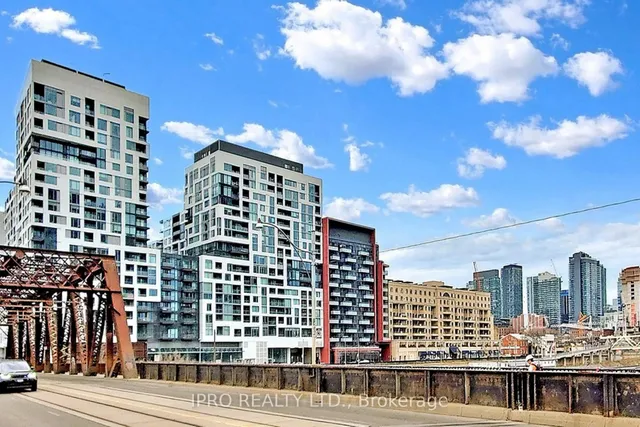 Additional image 22 of 27 Bathurst St Unit 703W