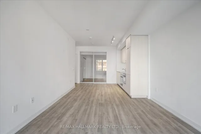 Additional image 8 of 158 Front St Unit 413