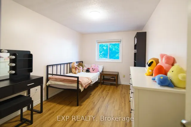 Additional image 18 of 430 Bankside Cres