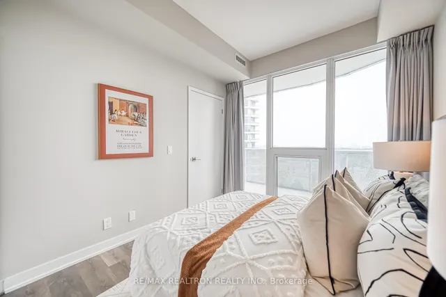 Additional image 18 of 15 Holmes Ave Unit 908