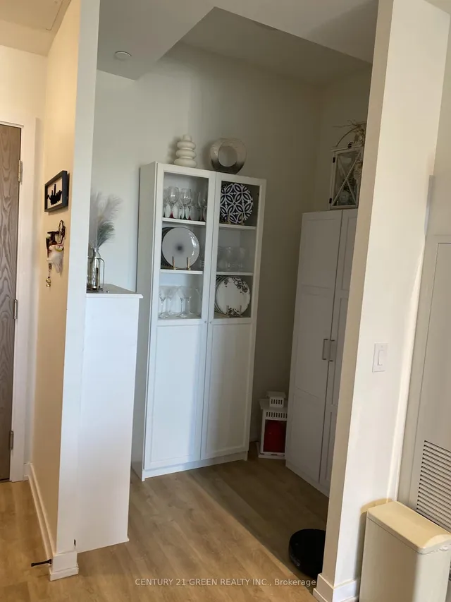 Additional image 9 of 2300 St. Clair Ave Unit 613