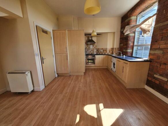 Additional image 5 of 116 Balme Road, Cleckheaton, West Yorkshire BD19 4DJ