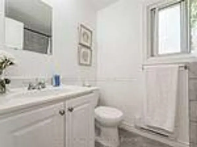 Additional image 12 of 164 Jansen Ave