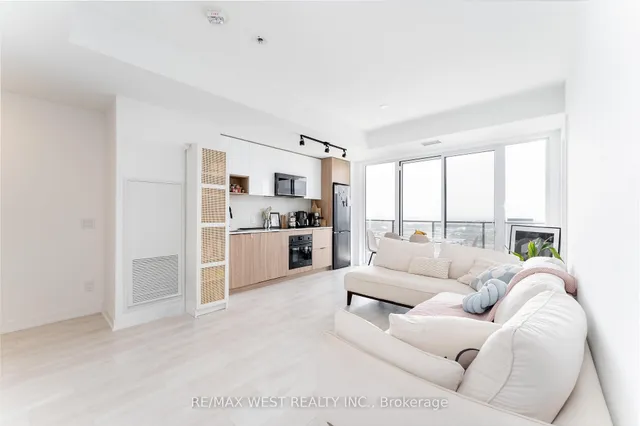 Additional image 5 of 5 Defries St Unit 3405