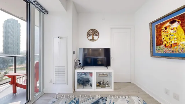 Additional image 13 of 70 Annie Craig Dr Unit 808