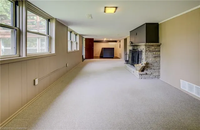 Additional image 32 of 74 Lakeside Dr