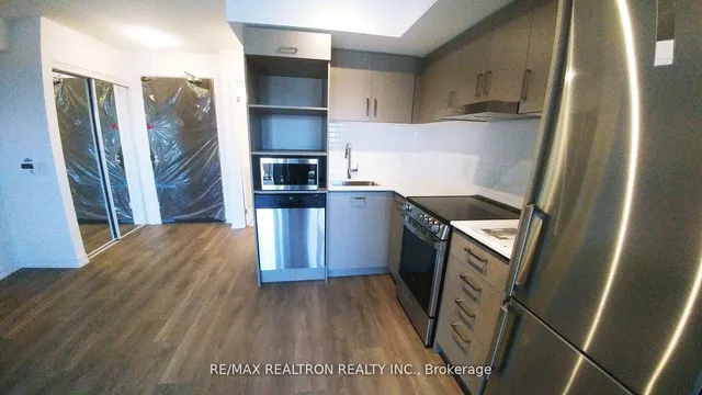 Additional image 3 of 219 Dundas St Unit 1806