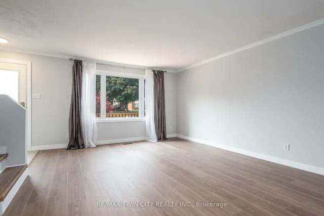 Additional image 12 of 23 Roberts Cres