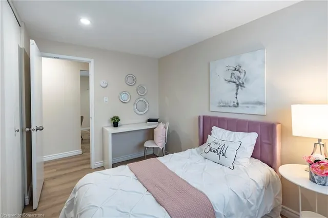 Additional image 9 of 151 Greendale Cres