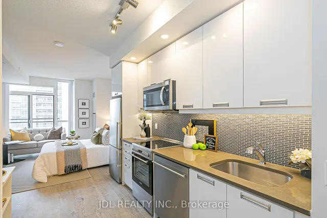 Additional image 10 of 99 John St Unit 3006