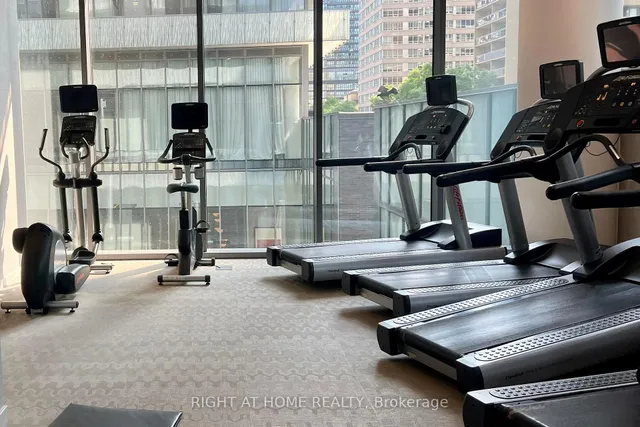 Additional image 15 of 42 Charles St Unit 2206