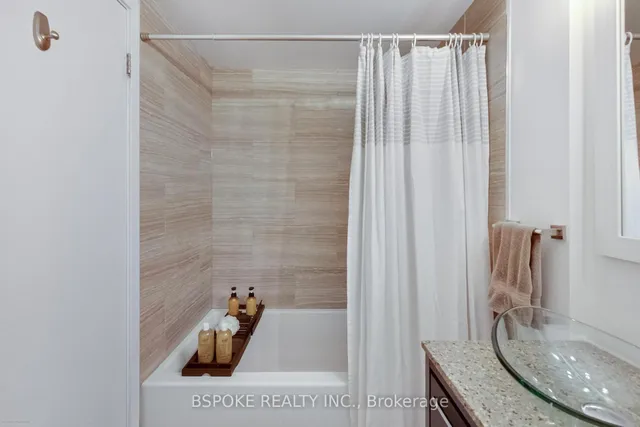 Additional image 19 of 441 Jane St Unit 210