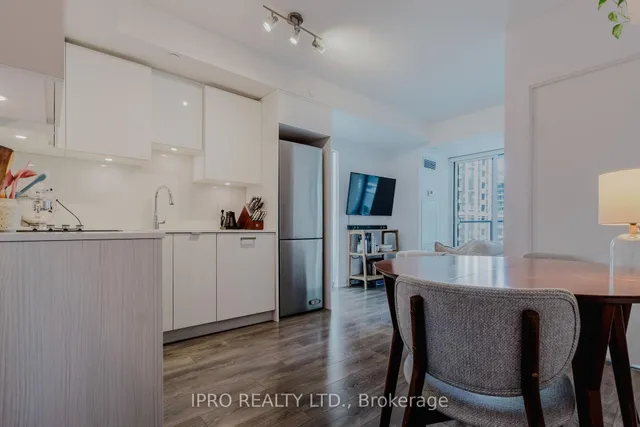 Additional image 25 of 195 Redpath Ave Unit 712