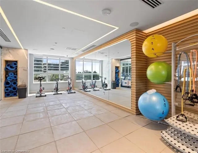 Additional image 17 of 65 Annie Craig Dr Unit 1006