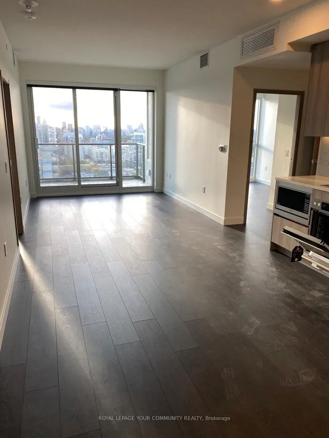 Additional image 11 of 95 Mcmahon Dr Unit #3906