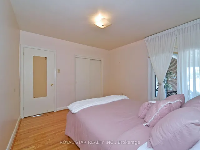 Additional image 17 of 25 Diana Dr