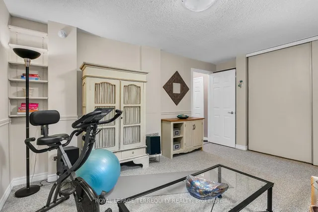 Additional image 24 of 74 Silver Shadow Path