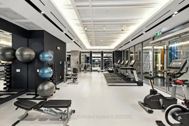 Additional image 22 of 118 Merchants Wharf Unit 910