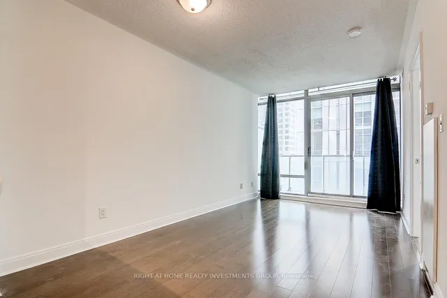 Additional image 9 of 18 Yorkville Ave Unit 704