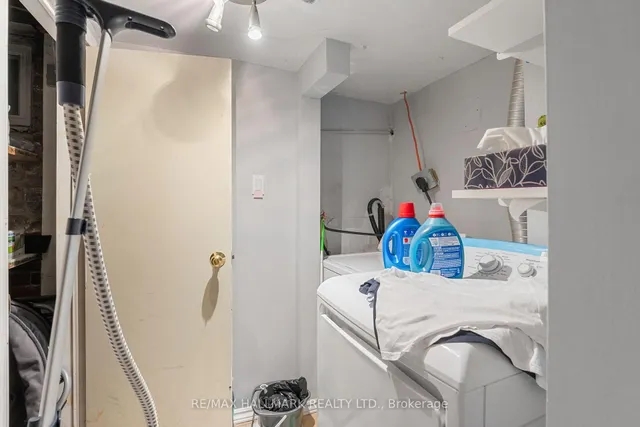 Additional image 42 of 76 Browning Ave