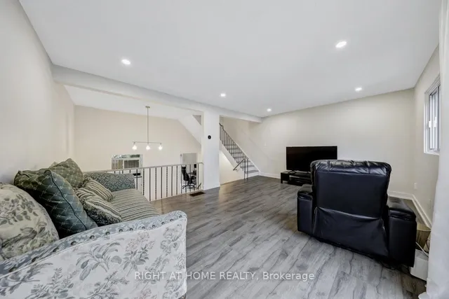 Additional image 13 of 129 Jenny Wren Way