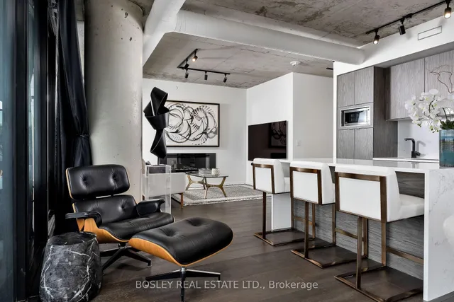 Additional image 20 of 21 Lawren Harris Sq Unit 804