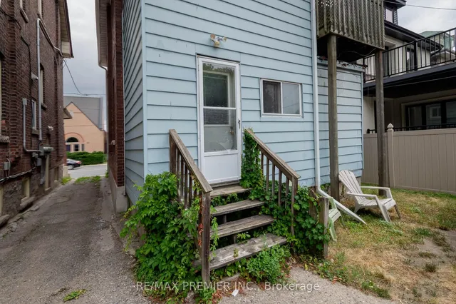 Additional image 18 of 300 Keele St